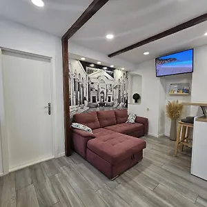 Apartment Palace, Split