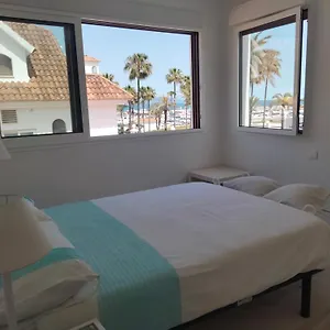 https://apartamento-en-la-playa.es-andalucia.com
